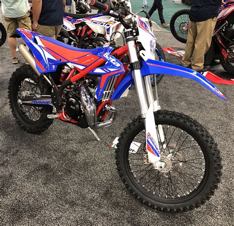 Beta usa - Oct 27, 2022 · 450 RX, 350 RS, 390 RS, 430 RS, 500 RS, 300 RR, 300 Xtrainer, street legal off road bikes, GNCC racing, 450 RX Supercross racing 